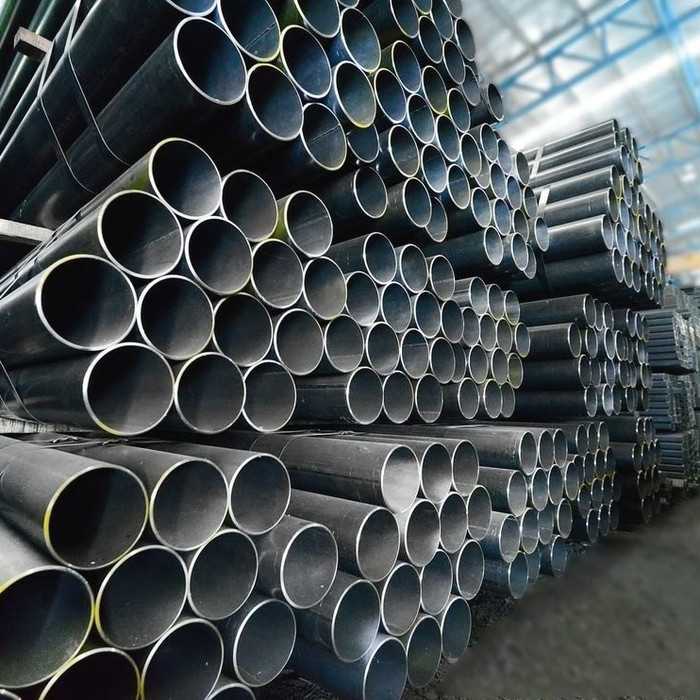 Труба стальная круглая электросварная 820х10 мм 12 м